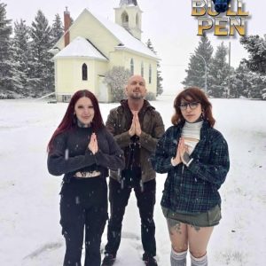 TrustyFans Bull Pen Content House Snowy Canadian Scene